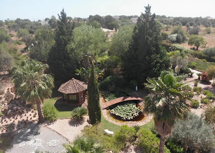 Relaxmountain לינה וארוחת בוקר 5*