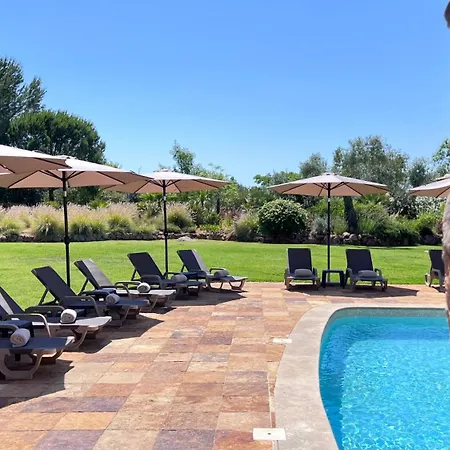 Relaxmountain Bed & Breakfast São Bartolomeu de Messines